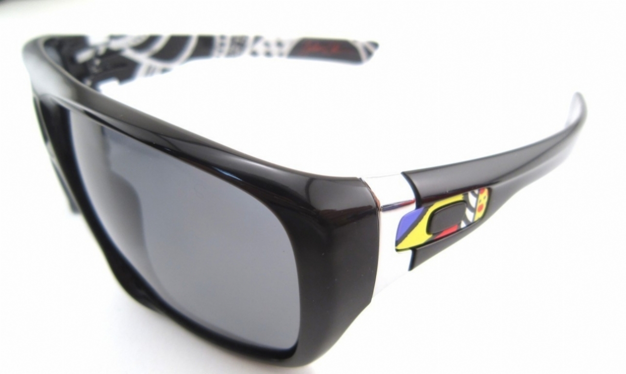 OAKLEY DISPATCH 909010